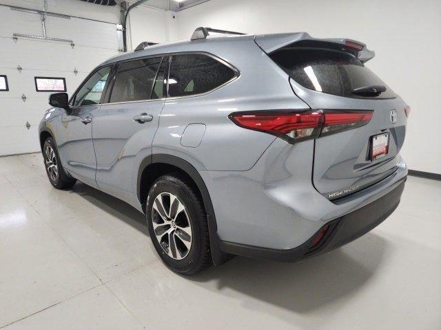 used 2022 Toyota Highlander car, priced at $34,930