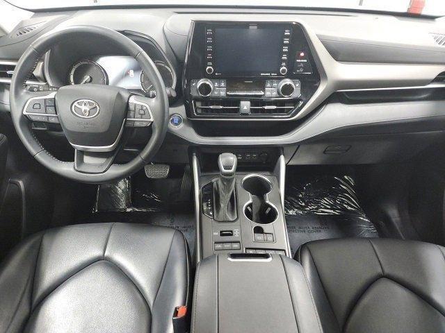 used 2022 Toyota Highlander car, priced at $34,930