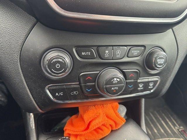 used 2019 Jeep Cherokee car, priced at $22,981