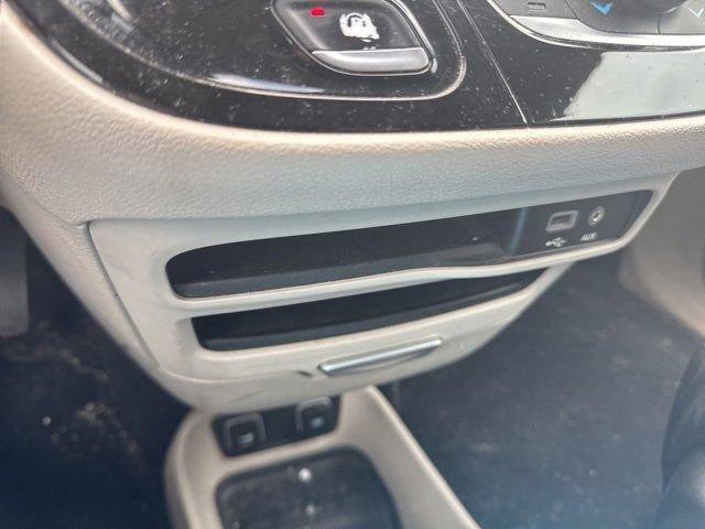 used 2017 Chrysler Pacifica car, priced at $13,067