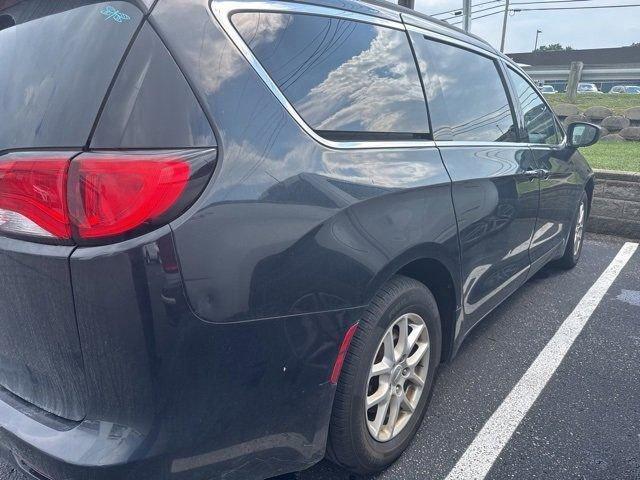 used 2017 Chrysler Pacifica car, priced at $13,067