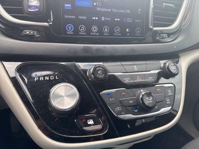 used 2017 Chrysler Pacifica car, priced at $13,067
