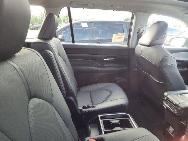 new 2025 Toyota Grand Highlander car, priced at $53,065