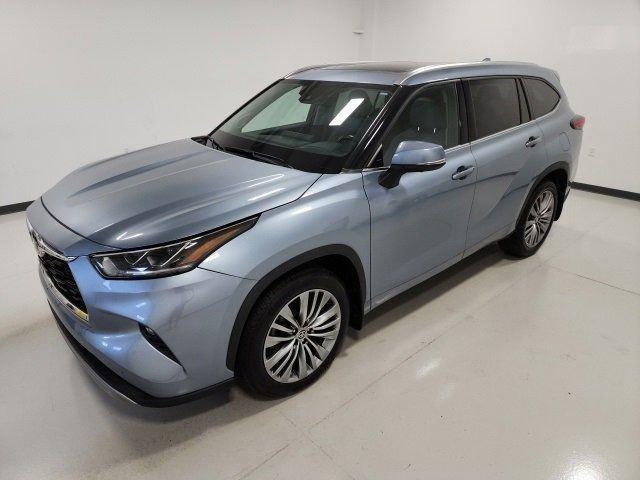 used 2021 Toyota Highlander car, priced at $40,152