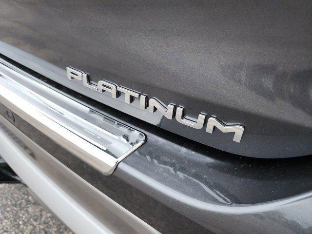new 2025 Toyota Highlander Hybrid car, priced at $57,072