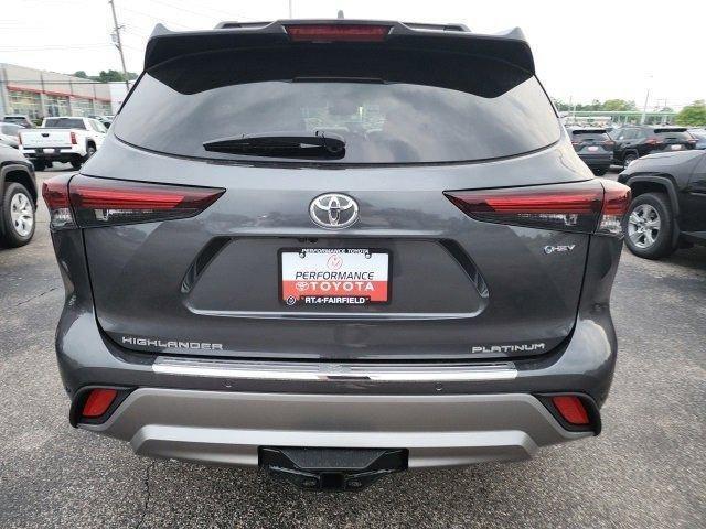 new 2025 Toyota Highlander Hybrid car, priced at $57,072
