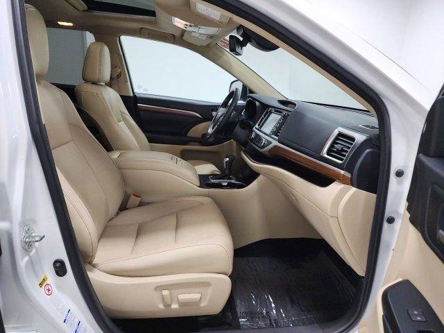used 2018 Toyota Highlander car, priced at $26,479