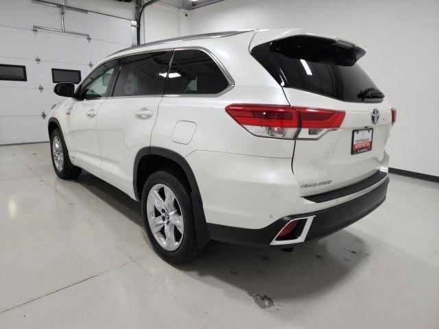 used 2019 Toyota Highlander Hybrid car, priced at $29,300