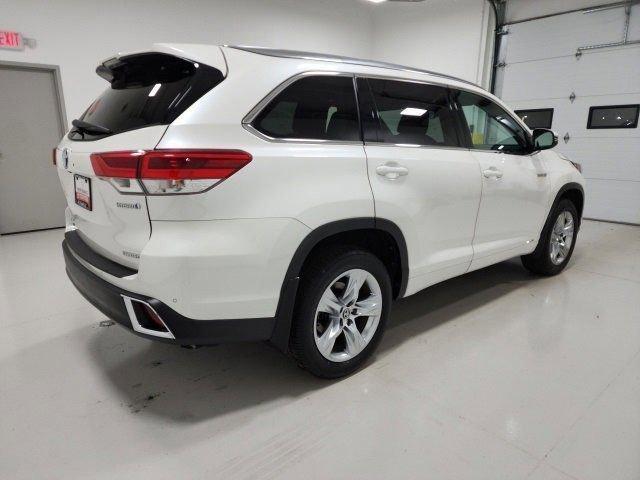 used 2019 Toyota Highlander Hybrid car, priced at $29,300