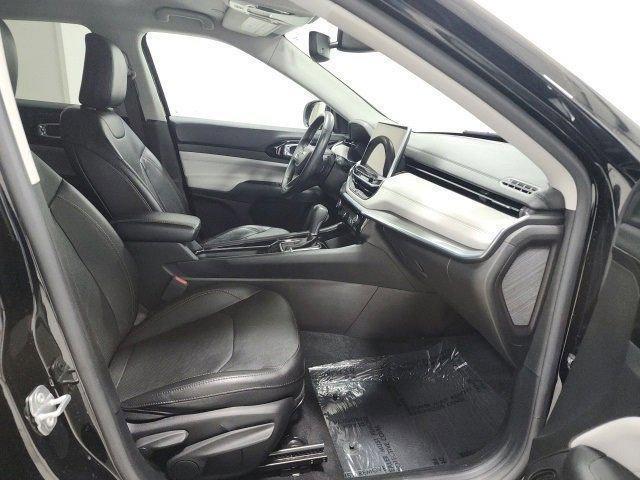 used 2022 Jeep Compass car, priced at $25,000