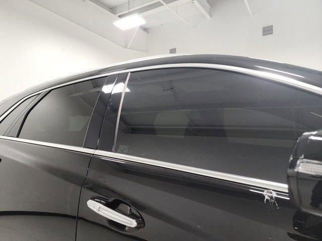 used 2021 Cadillac XT5 car, priced at $29,989