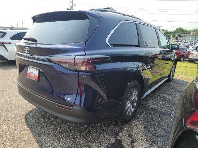 new 2025 Toyota Sienna car, priced at $41,965