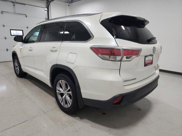 used 2015 Toyota Highlander car, priced at $14,900