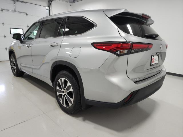 used 2021 Toyota Highlander car, priced at $33,952