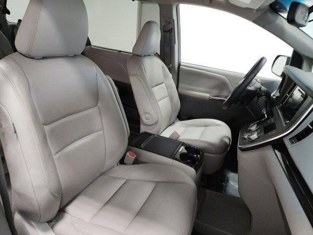 used 2015 Toyota Sienna car, priced at $16,096
