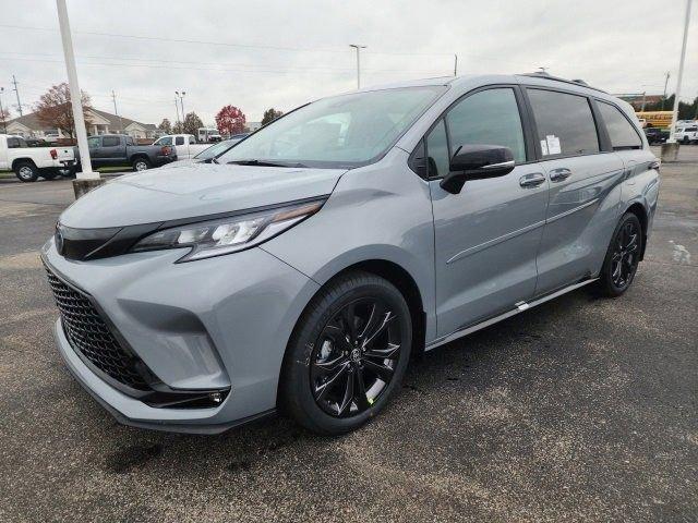 new 2025 Toyota Sienna car, priced at $53,638