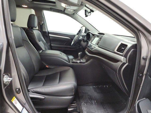 used 2016 Toyota Highlander car, priced at $16,900