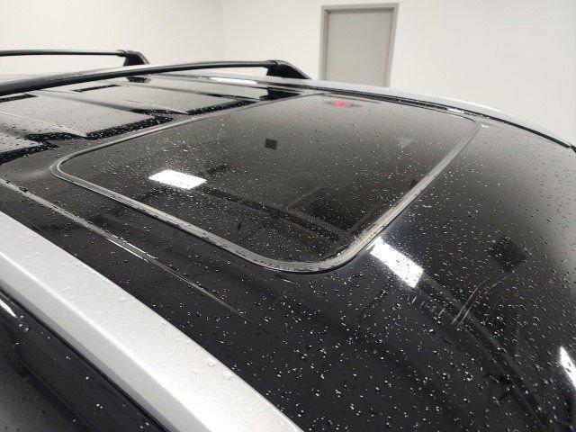 used 2022 Toyota Highlander car, priced at $35,968