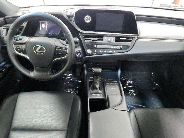 used 2022 Lexus ES 300h car, priced at $35,501