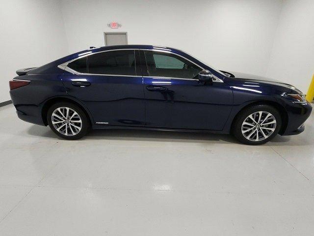 used 2022 Lexus ES 300h car, priced at $35,501