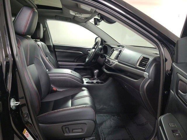 used 2019 Toyota Highlander car, priced at $25,000