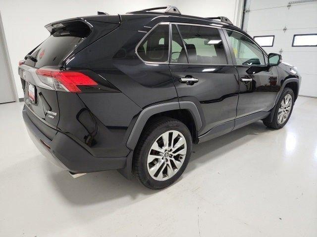 used 2020 Toyota RAV4 car, priced at $26,916