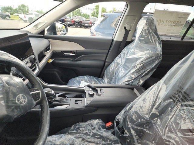 new 2025 Toyota Grand Highlander car, priced at $56,810