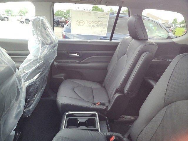 new 2025 Toyota Grand Highlander car, priced at $56,810