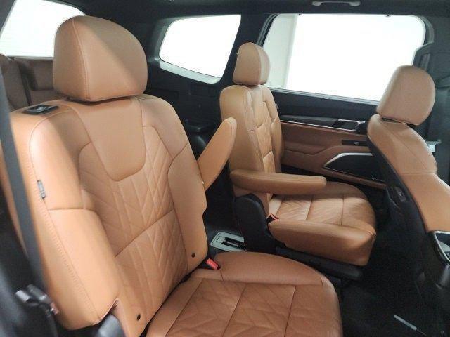used 2024 Kia Telluride car, priced at $44,498