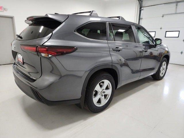 used 2024 Toyota Highlander car, priced at $40,499