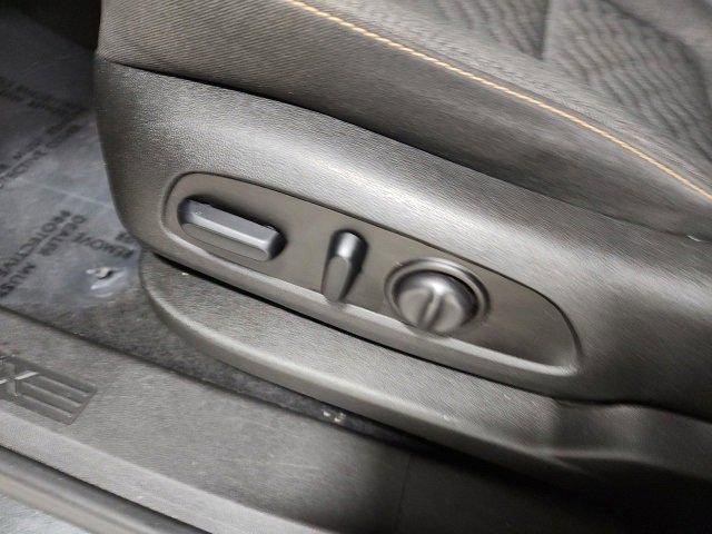 used 2021 Chevrolet Equinox car, priced at $18,700