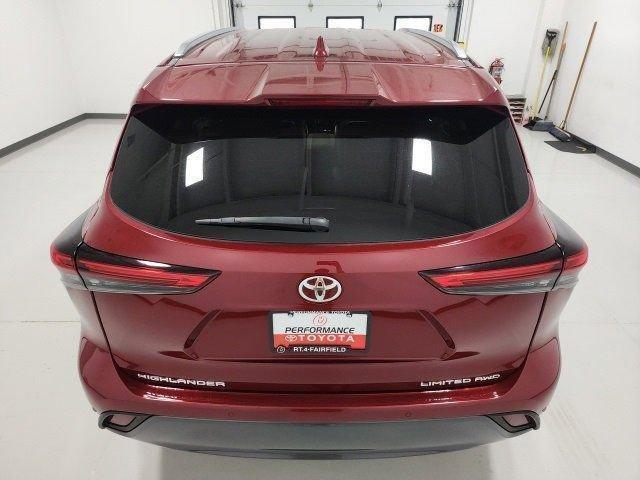 used 2021 Toyota Highlander car, priced at $37,237