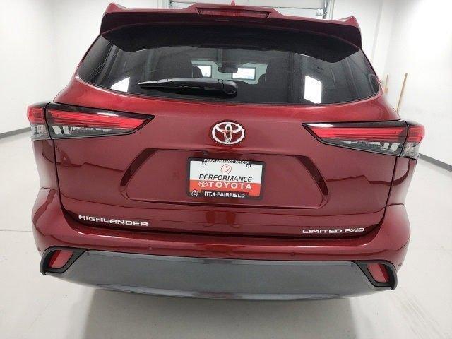 used 2021 Toyota Highlander car, priced at $37,237