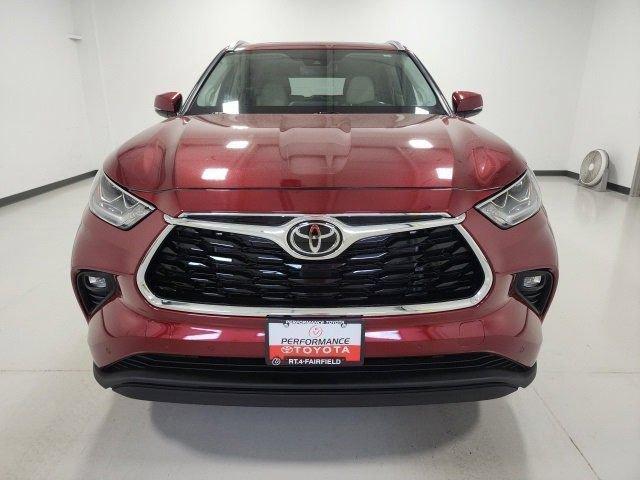 used 2021 Toyota Highlander car, priced at $37,237