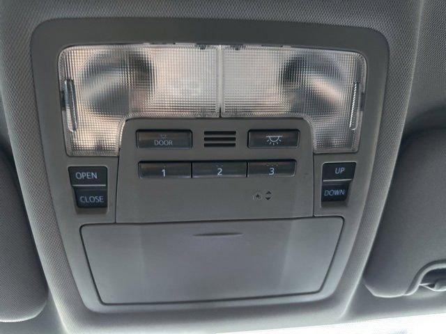 used 2016 Toyota Highlander car, priced at $17,486