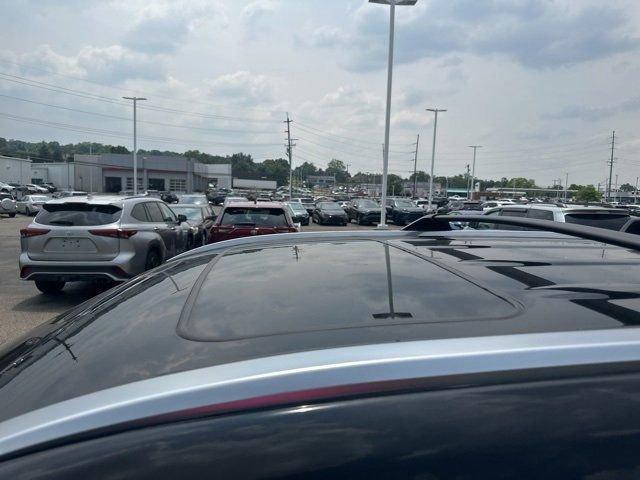 used 2021 Toyota Highlander car, priced at $39,895