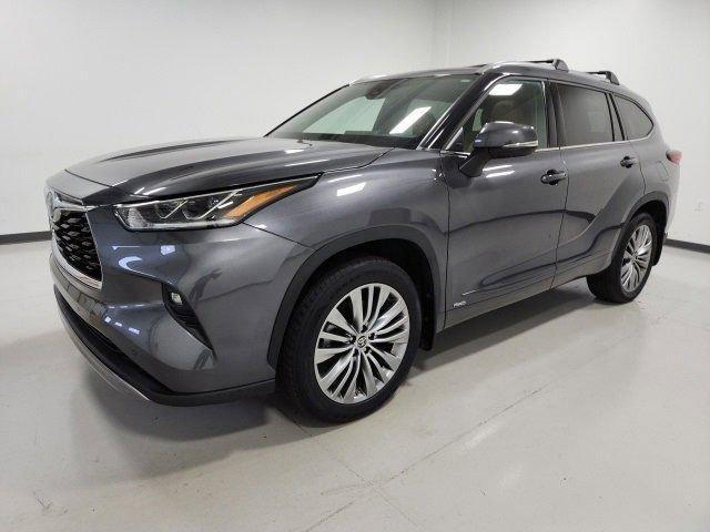 used 2022 Toyota Highlander Hybrid car, priced at $45,566