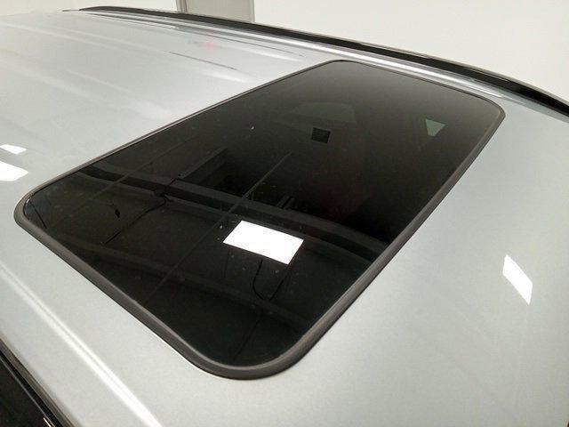 used 2022 Toyota Highlander car, priced at $41,223