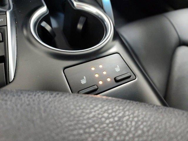 used 2018 Toyota Camry car, priced at $25,658