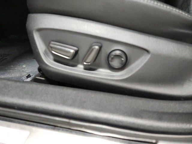 used 2018 Toyota Camry car, priced at $25,658