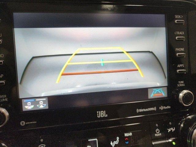 used 2020 Toyota Highlander Hybrid car, priced at $29,962