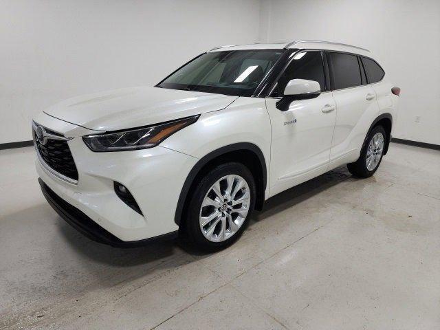 used 2020 Toyota Highlander Hybrid car, priced at $29,962
