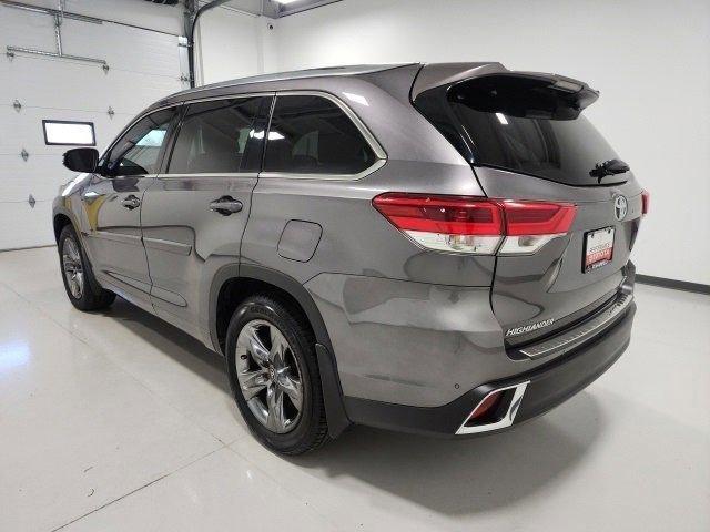 used 2019 Toyota Highlander car, priced at $26,900