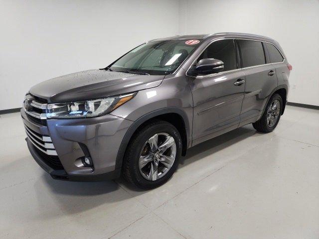 used 2019 Toyota Highlander car, priced at $26,900