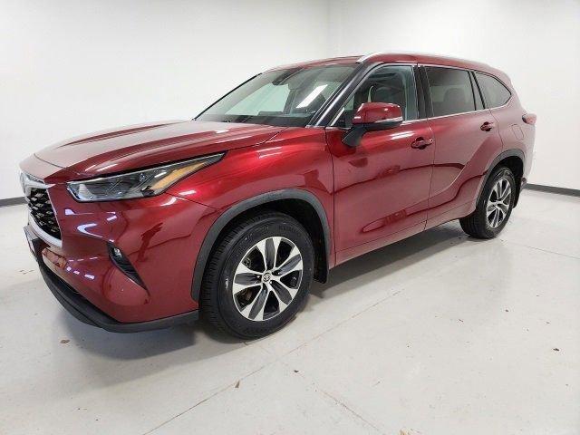 used 2022 Toyota Highlander car, priced at $35,000