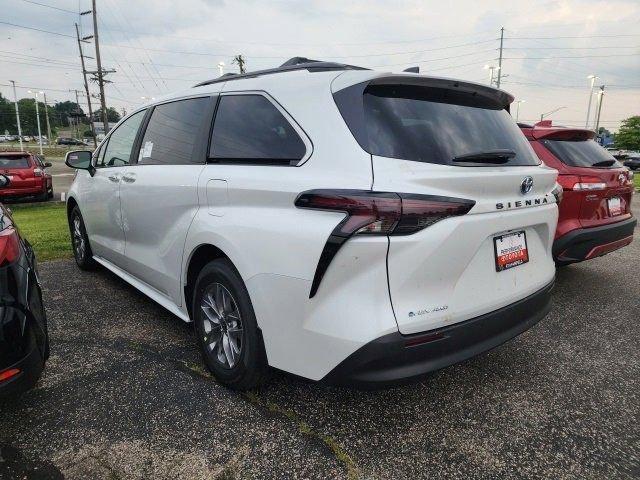 new 2025 Toyota Sienna car, priced at $50,075
