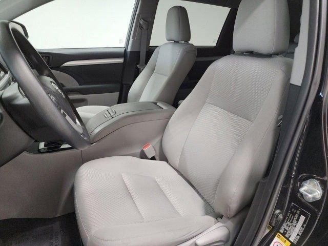 used 2019 Toyota Highlander car, priced at $22,729