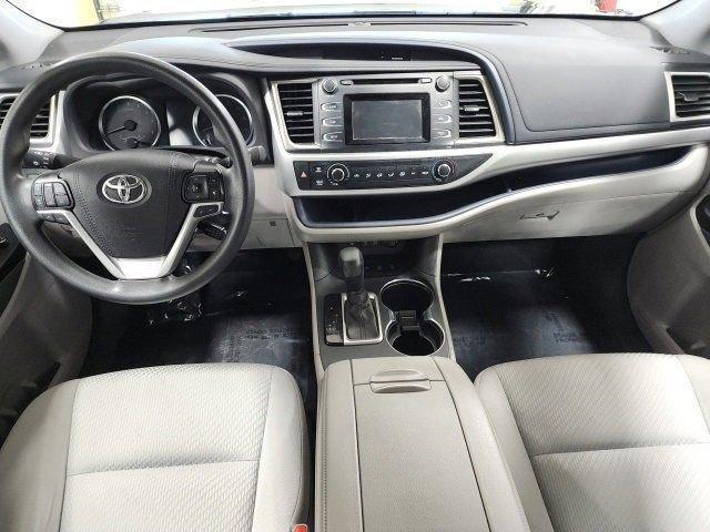 used 2019 Toyota Highlander car, priced at $22,729