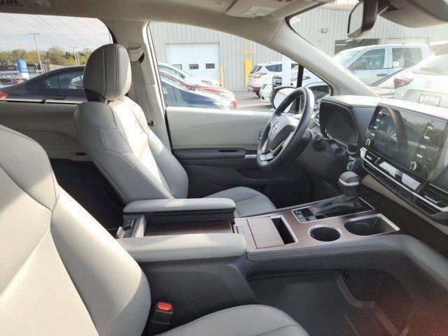 used 2021 Toyota Sienna car, priced at $37,555