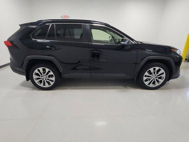 used 2020 Toyota RAV4 car, priced at $29,260